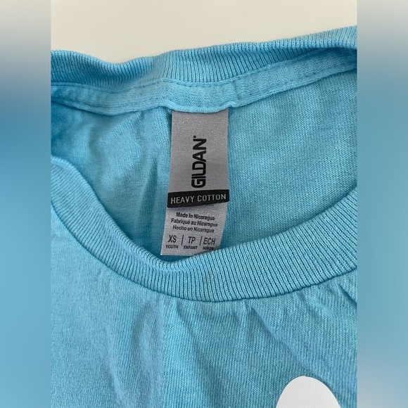 Gildan 100% Heavy Cotton Blue Easter Graphic T-Shirt Youth size XS - Picture 8 of 11